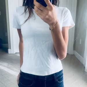 {Abercrombie & Fitch} Classic White Tee